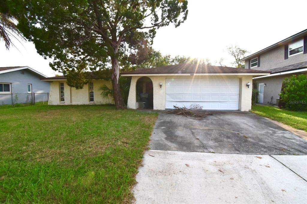 704 LEMONWOOD DRIVE OLDSMAR, FL 34677