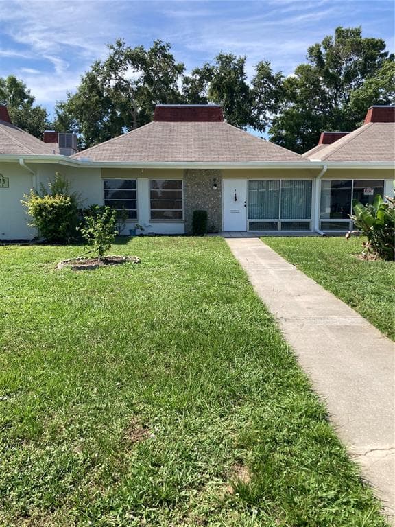 4313 TAHITIAN GARDENS CIRCLE CIRCLE UNIT B HOLIDAY, FL 34691