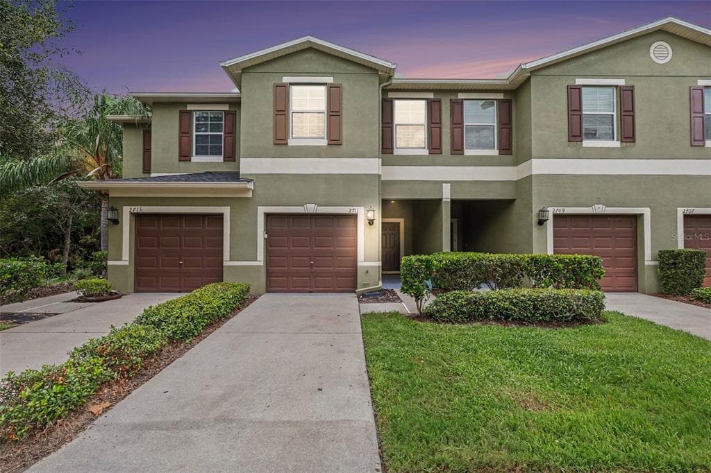 2711 ISABELLA VALLEY COURT BRANDON, FL 33511