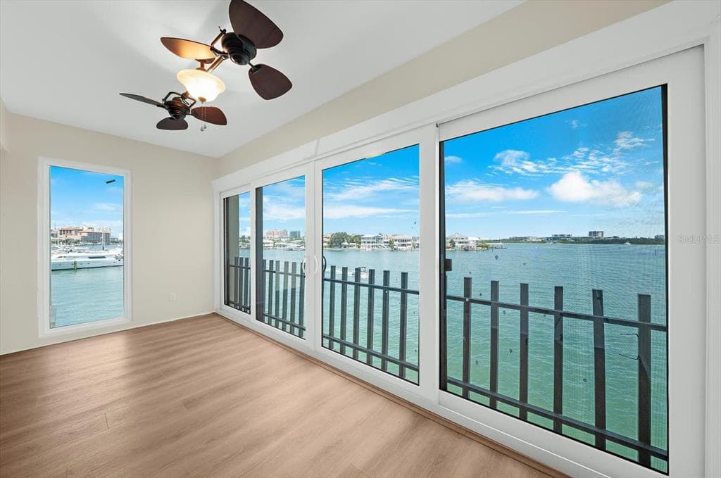 868 BAYWAY BOULEVARD UNIT 307 CLEARWATER BEACH, FL 33767