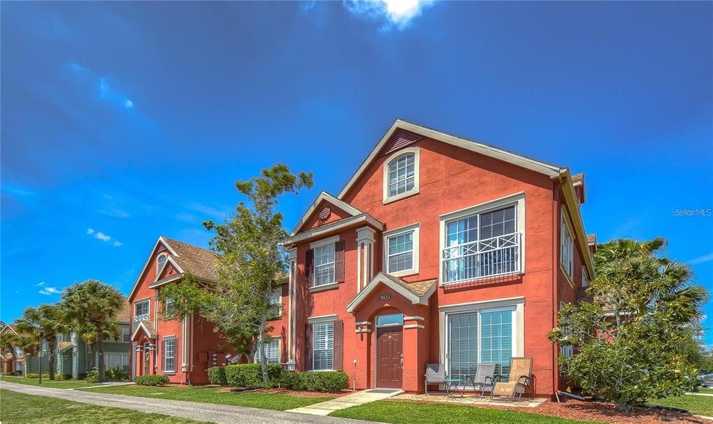 9034 LAKE CHASE ISLAND WAY UNIT 9034 TAMPA, FL 33626