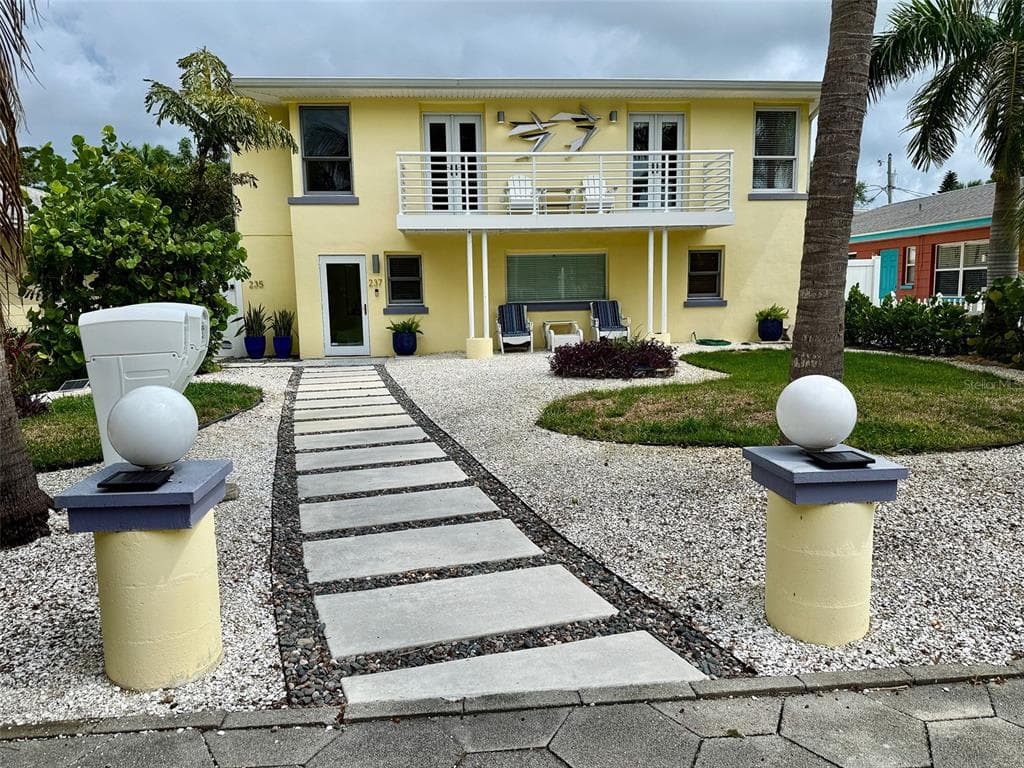 237 20TH AVENUE SE ST PETERSBURG, FL 33705