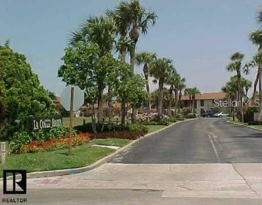 507 PLAZA SEVILLE COURT UNIT 15 ST PETERSBURG, FL 33706