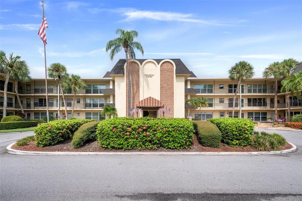 4780 COVE CIRCLE STREET UNIT 103 ST PETERSBURG, FL 33708