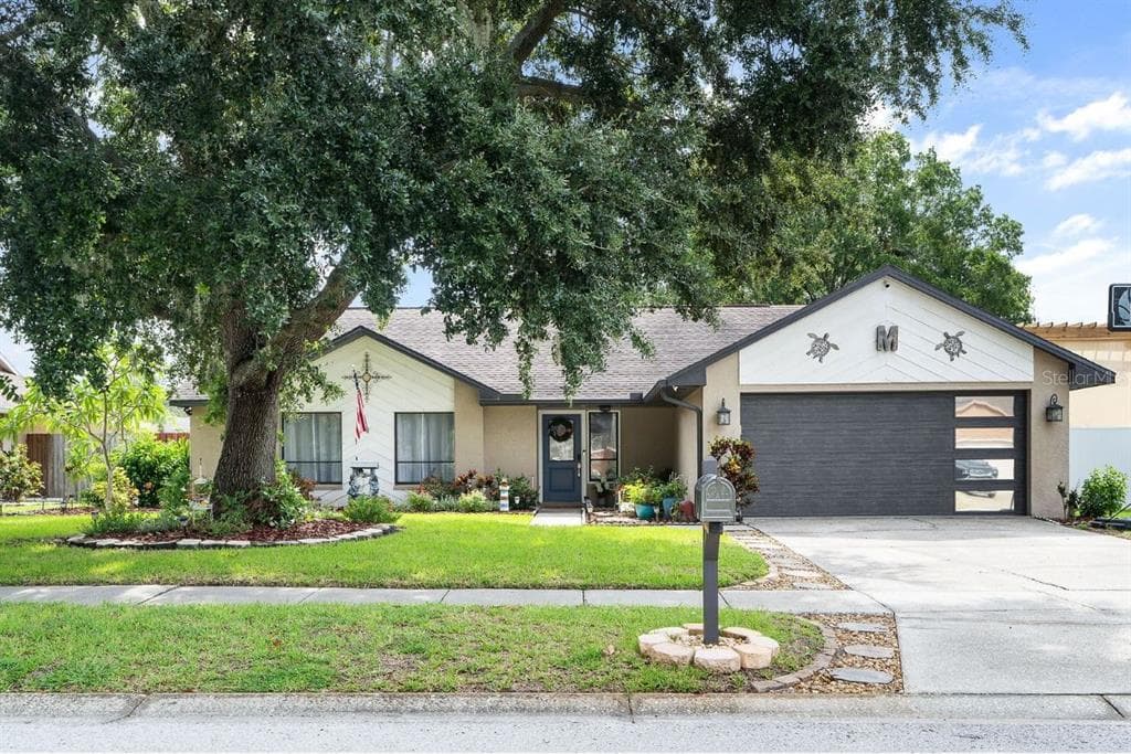 15747 SCRIMSHAW DRIVE TAMPA, FL 33624