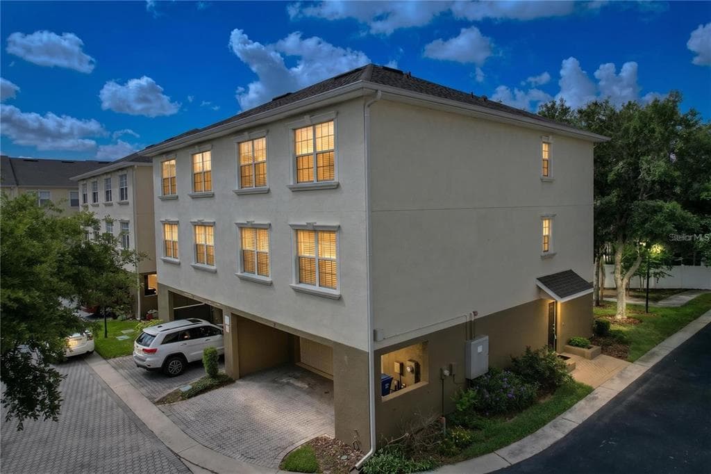 10144 ARBOR RUN DRIVE UNIT 31 TAMPA, FL 33647
