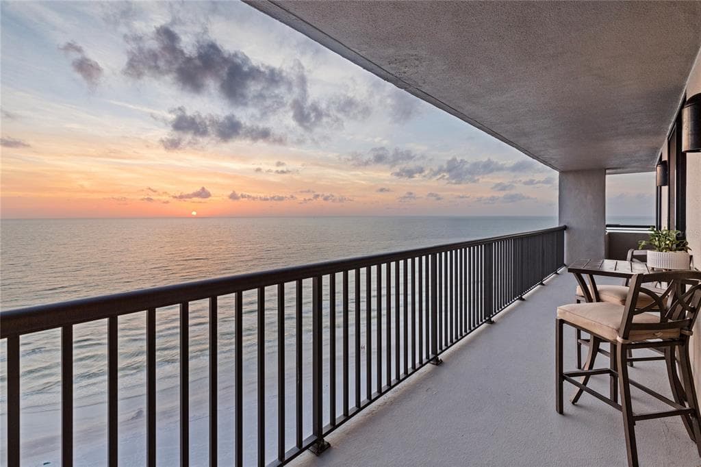 1660 GULF BOULEVARD UNIT PH1