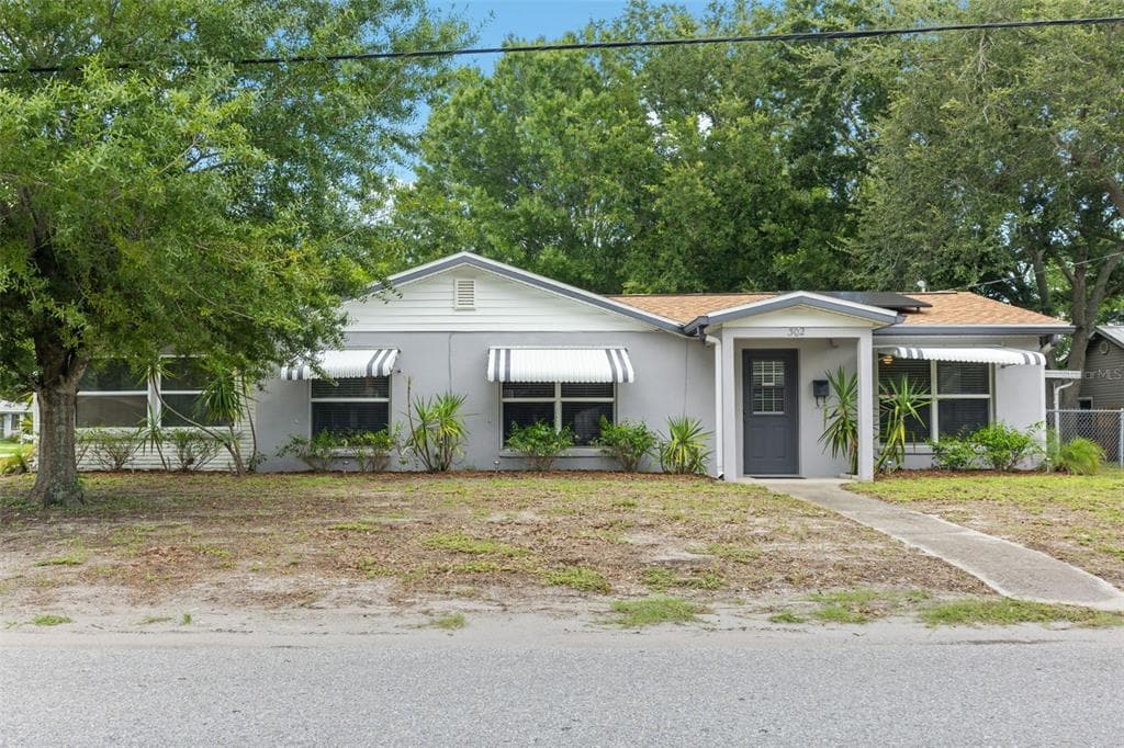 302 51ST STREET W BRADENTON, FL 34209