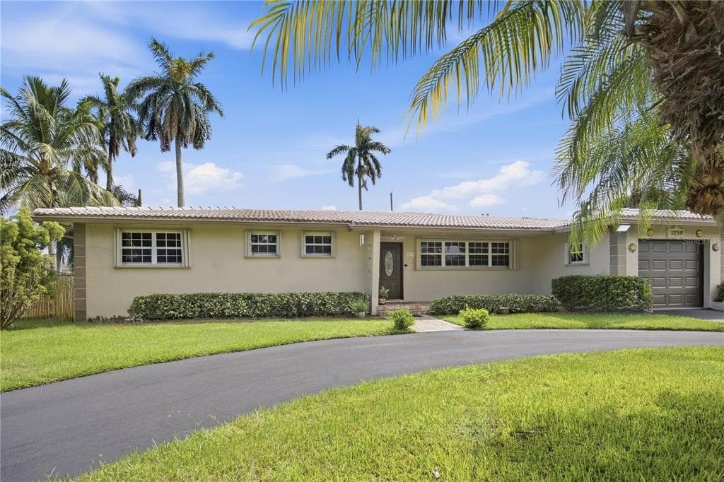 3230 HARRISON STREET HOLLYWOOD, FL 33021
