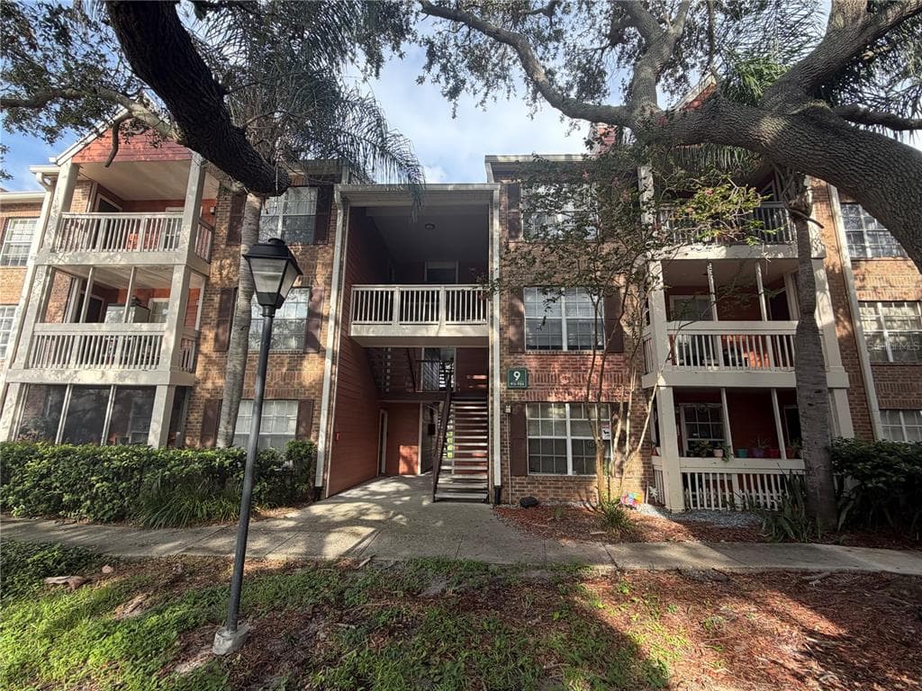10200 GANDY BOULEVARD N UNIT 915 ST PETERSBURG, FL 33702