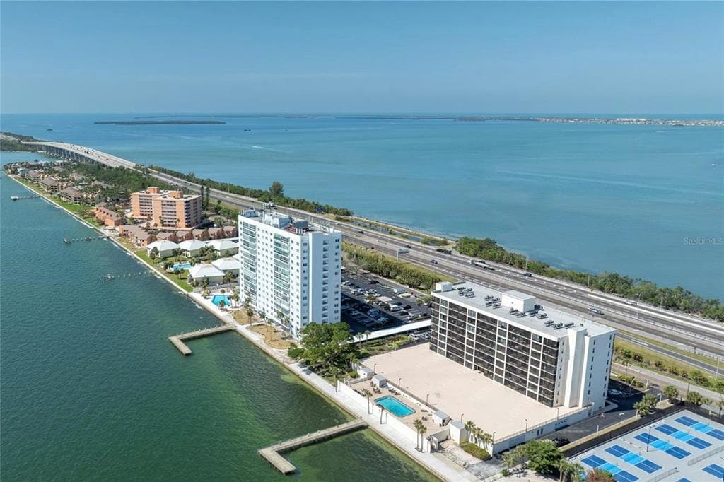 7100 SUNSHINE SKYWAY LANE S UNIT 503 ST PETERSBURG, FL 33711