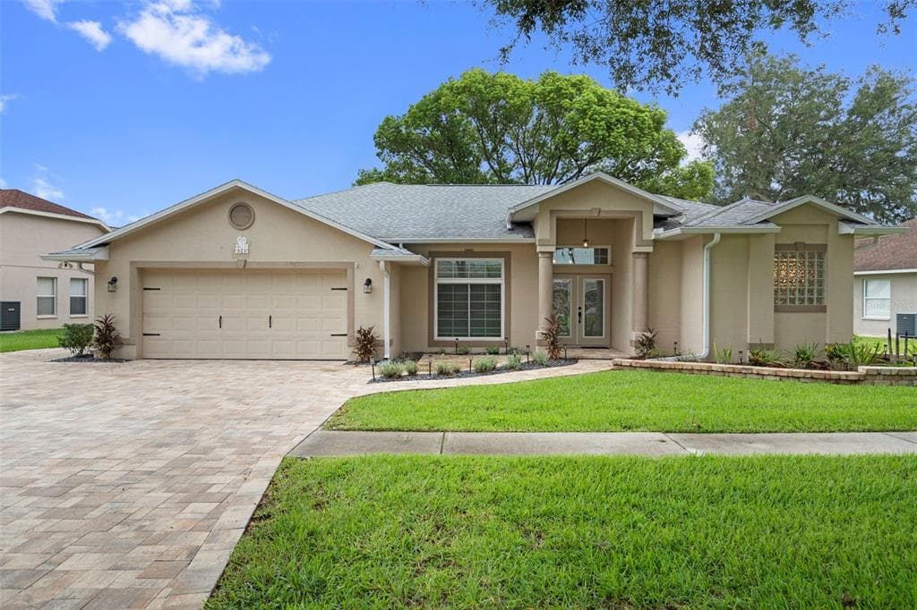 6245 SILVER OAKS DRIVE ZEPHYRHILLS, FL 33542
