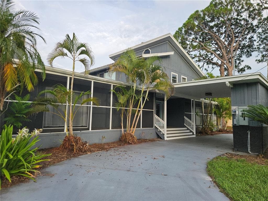 2321 INGRAM AVENUE SARASOTA, FL 34232