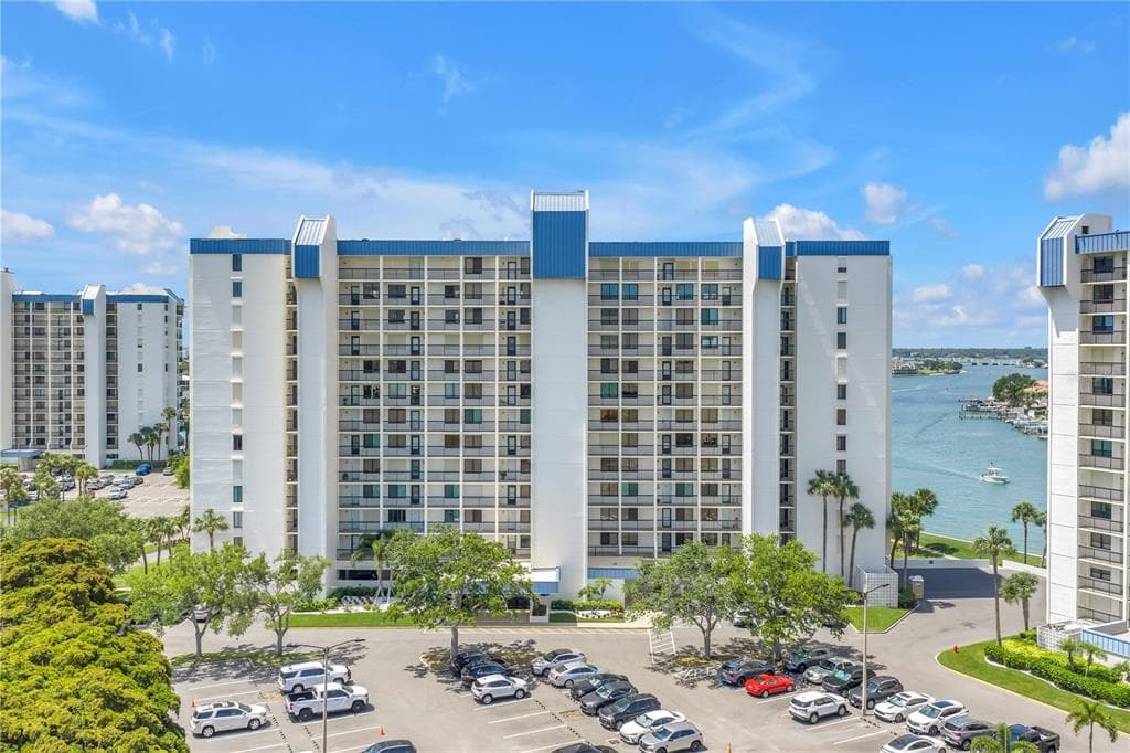 9425 BLIND PASS ROAD UNIT 407 ST PETERSBURG, FL 33706