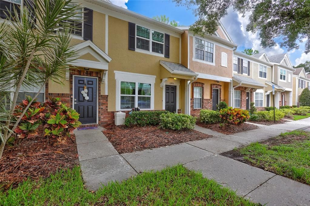 12450 BERKELEY SQUARE DRIVE TAMPA, FL 33626