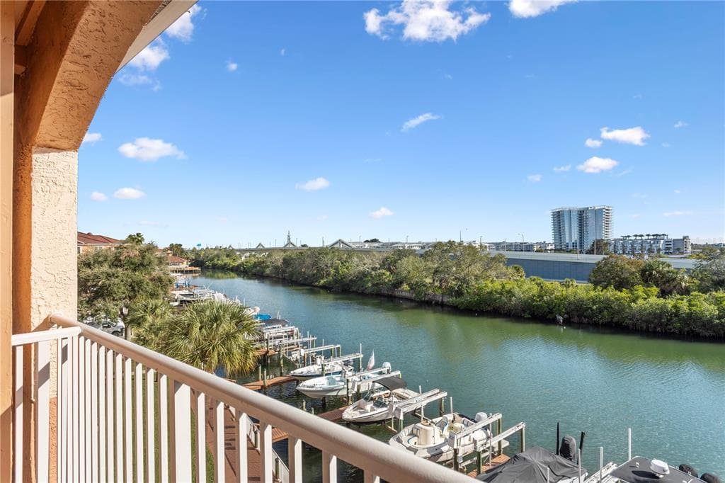 5000 CULBREATH KEY WAY UNIT 9311 TAMPA, FL 33611
