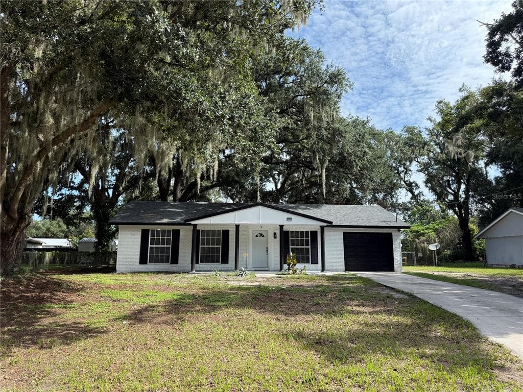 3008 OAKVIEW LANE PLANT CITY, FL 33566