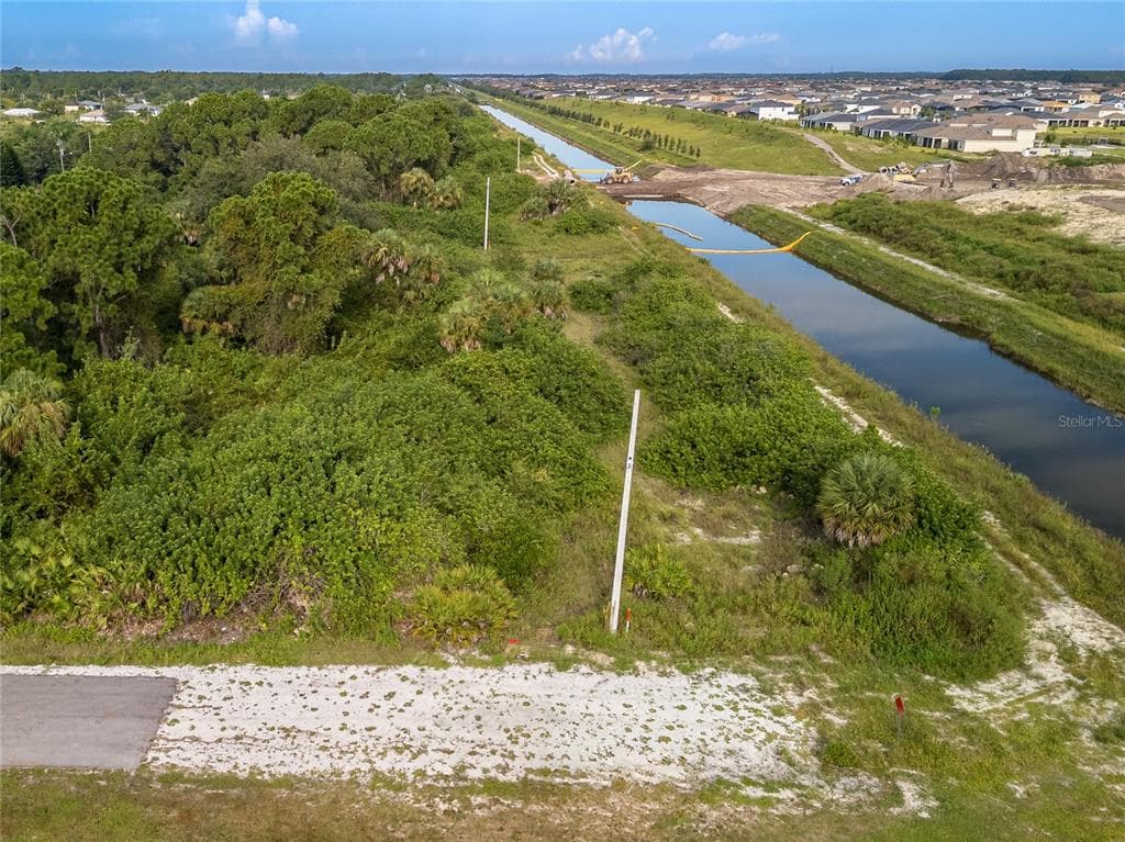 7505 JUDY AVENUE N LEHIGH ACRES, FL 33971
