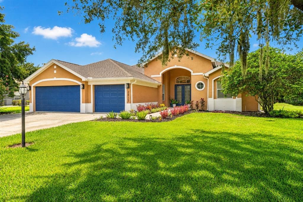 2813 HAMPTON PLACE COURT PLANT CITY, FL 33566