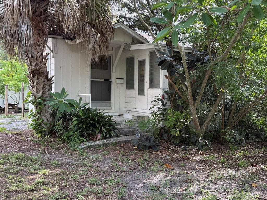 766 51ST AVENUE N ST PETERSBURG, FL 33703