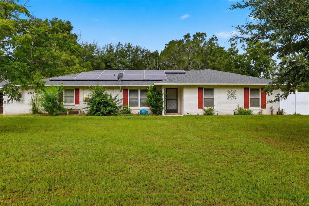 4741 SEABERG ROAD ZEPHYRHILLS, FL 33541