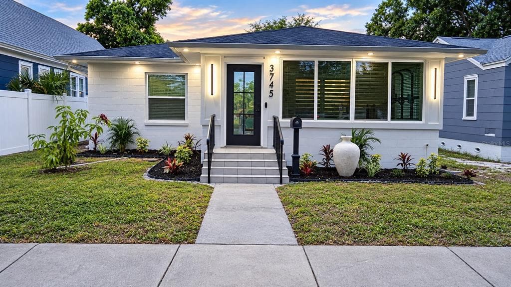3745 1ST AVENUE N ST PETERSBURG, FL 33713