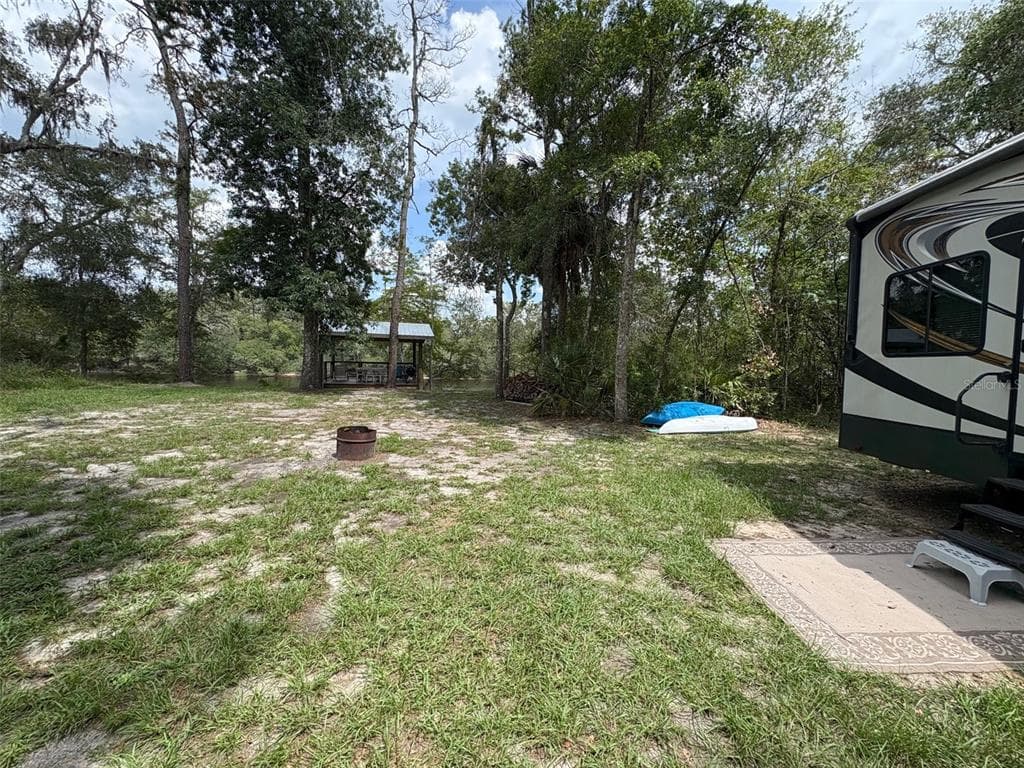 1525 NE 930TH STREET OLD TOWN, FL 32680