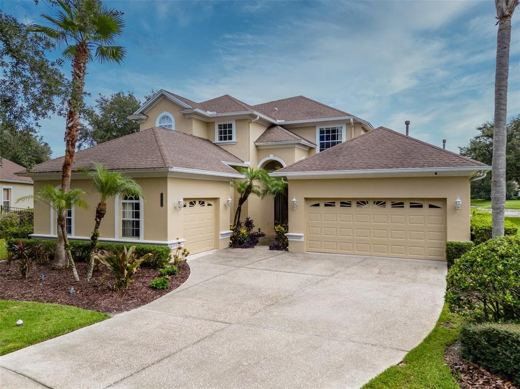 8016 CYPRESS CROSSING COURT TAMPA, FL 33647