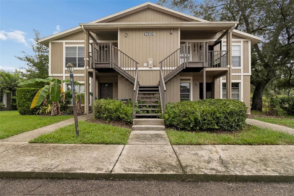 14301 HANGING MOSS CIRCLE UNIT 202 TAMPA, FL 33613