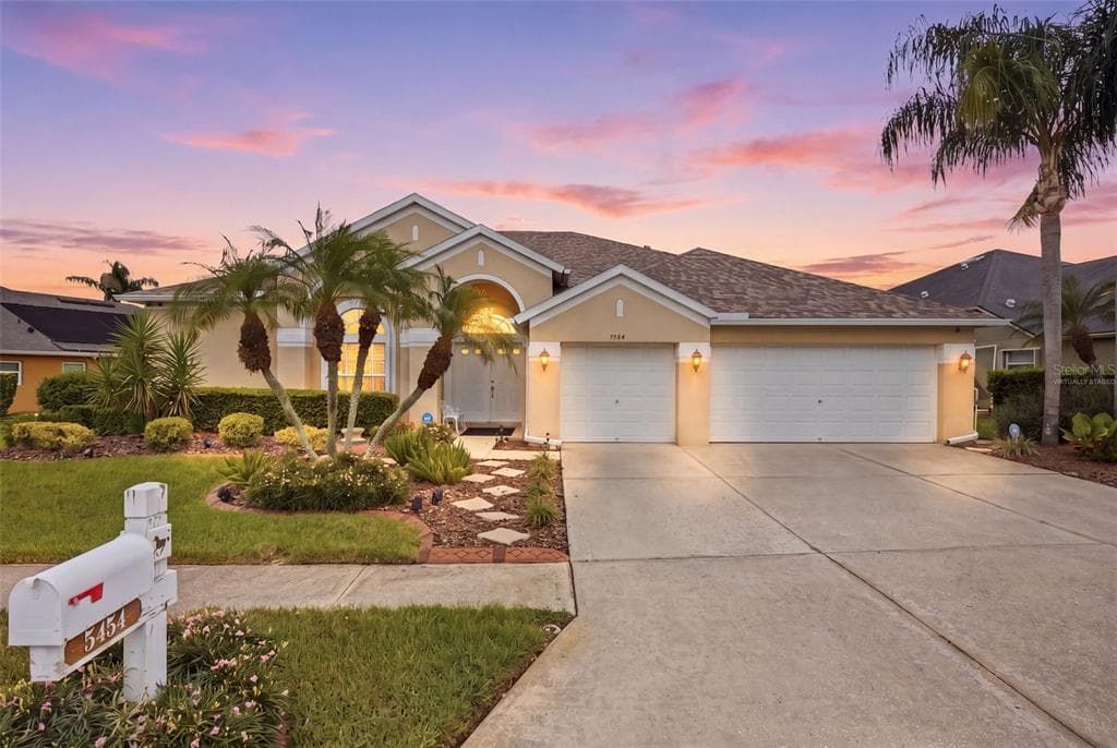 5454 SPECTACULAR BID DRIVE