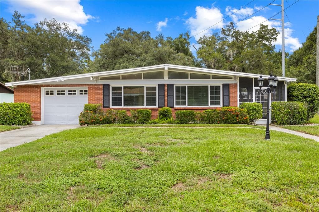 3622 E LAMBRIGHT STREET TAMPA, FL 33610