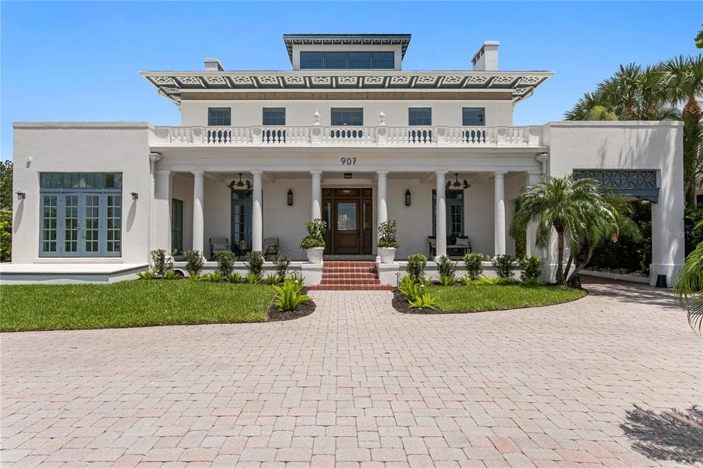 907 BAYSHORE BOULEVARD TAMPA, FL 33606