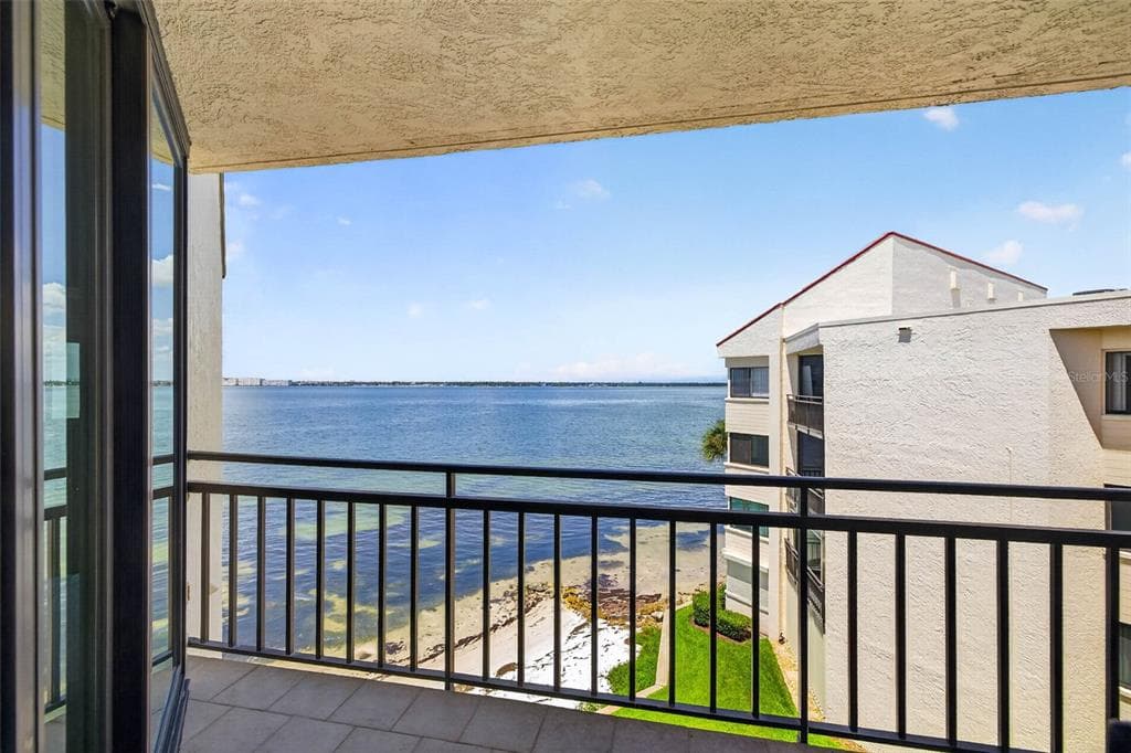 5541 PUERTA DEL SOL BOULEVARD S UNIT 412 ST PETERSBURG, FL 33715