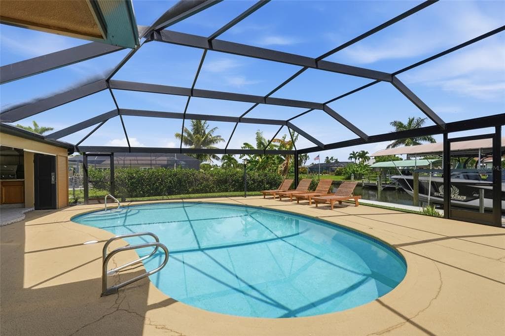 418 AVALON DRIVE CAPE CORAL, FL 33904