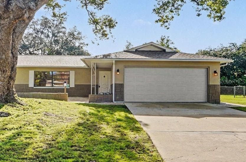 1364 DILL AVENUE SPRING HILL, FL 34608