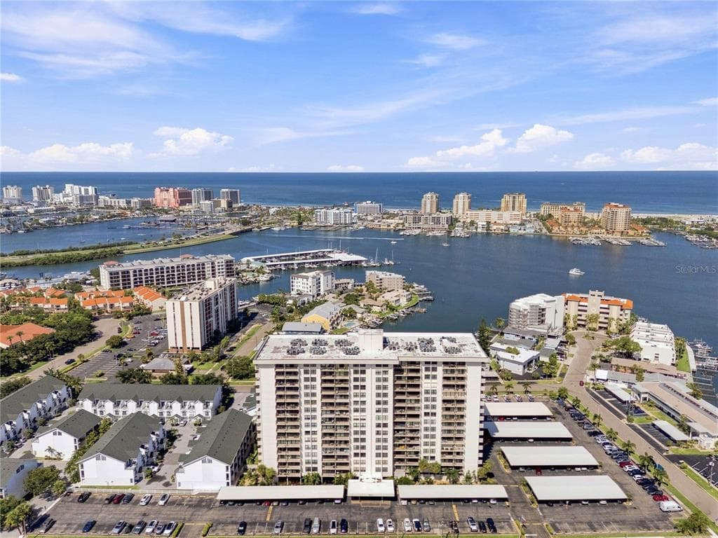 400 ISLAND WAY UNIT 411 CLEARWATER, FL 33767