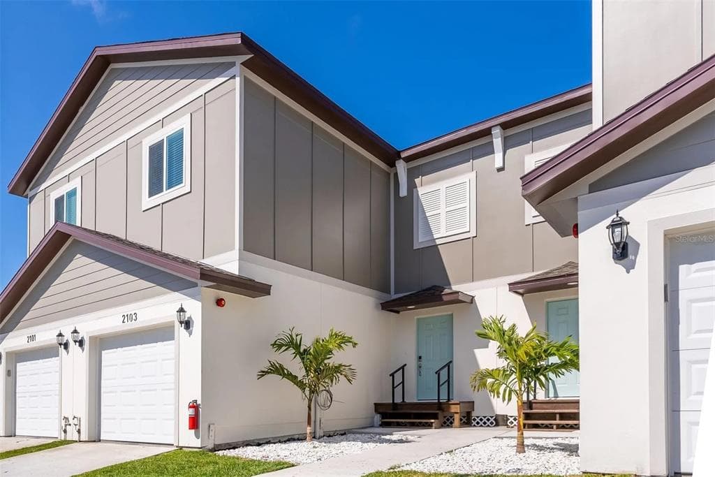 2108 SEBRING PLACE CLEARWATER, FL 33760