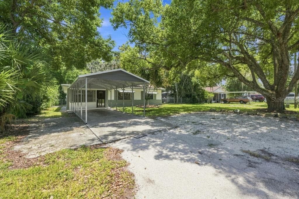 7810 CHAPEL AVENUE PORT RICHEY, FL 34668