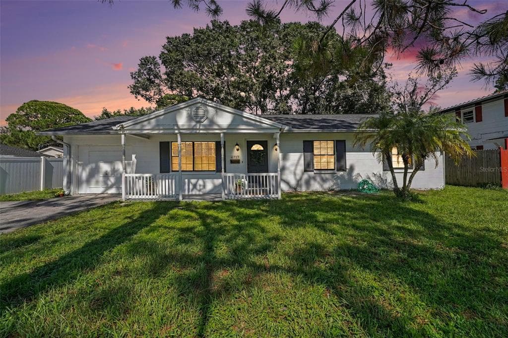 6717 MORNAY CIRCLE TAMPA, FL 33615
