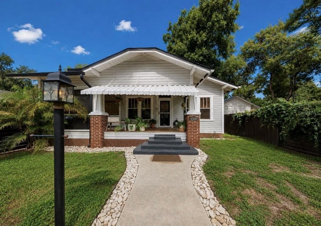 6702 N ELIZABETH STREET TAMPA, FL 33604