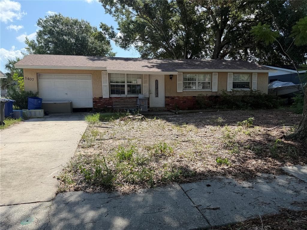 1407 COPPERTREE DRIVE TARPON SPRINGS, FL 34689