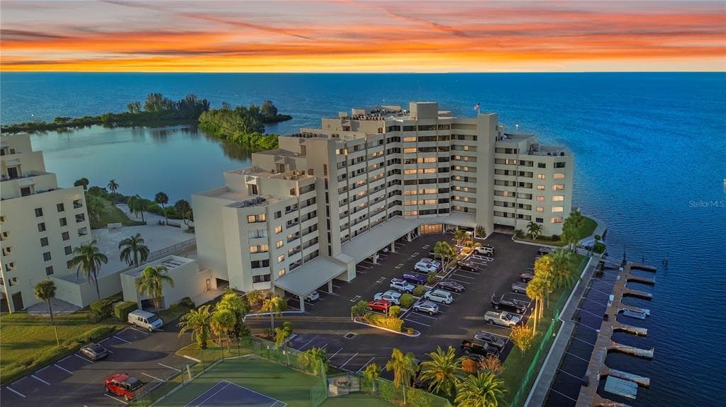 6035 SEA RANCH DRIVE UNIT 415 HUDSON, FL 34667