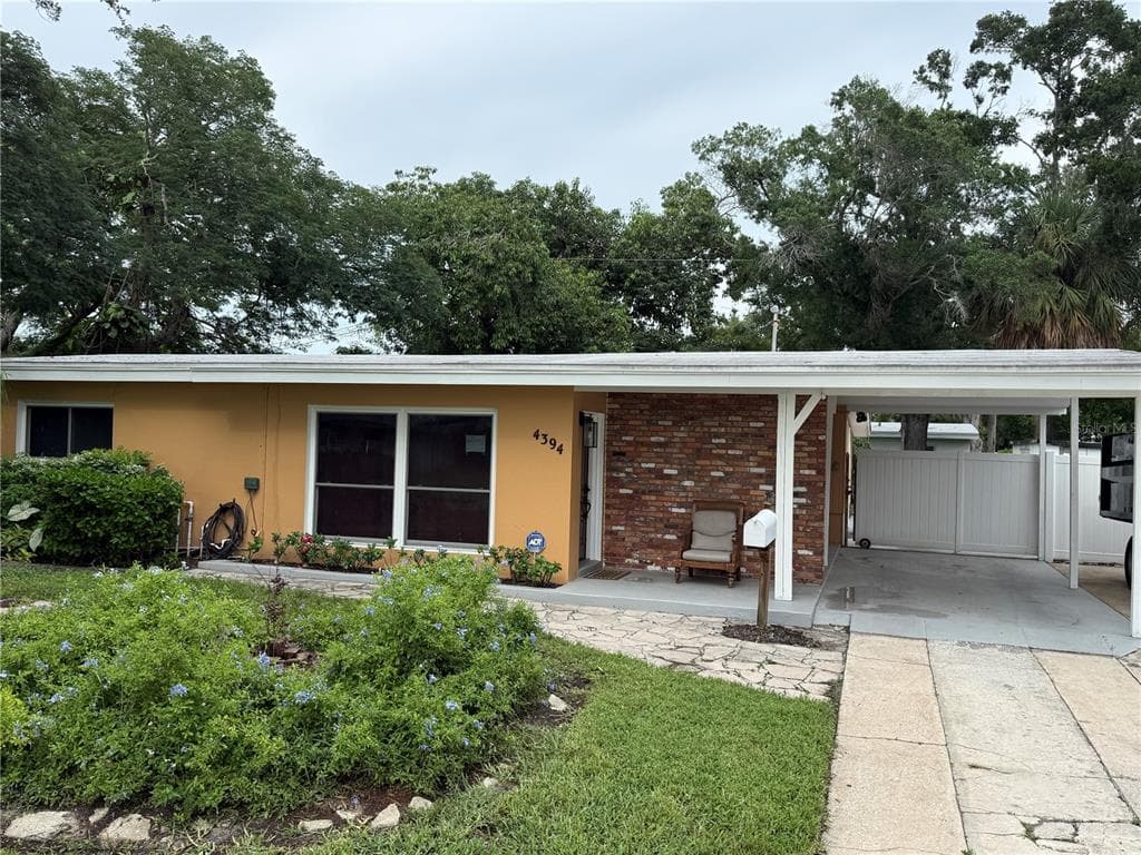 4394 POMPANO DRIVE SE ST PETERSBURG, FL 33705