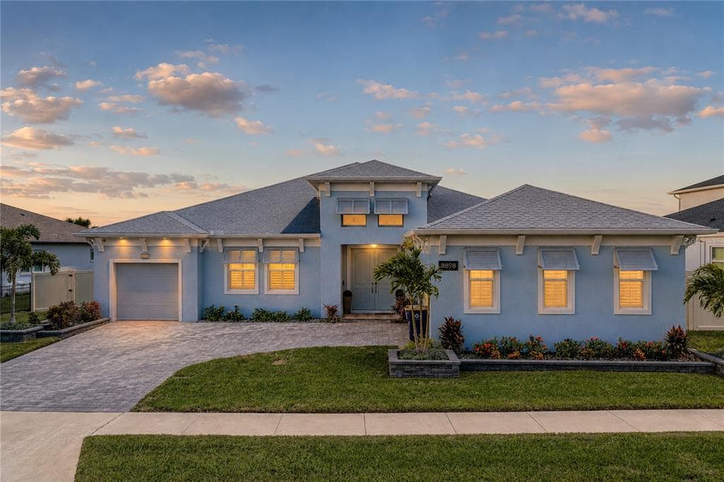 8898 SANDERS TREE LOOP WESLEY CHAPEL, FL 33545