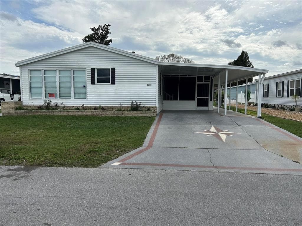 39638 SUNVALLEY DRIVE ZEPHYRHILLS, FL 33542