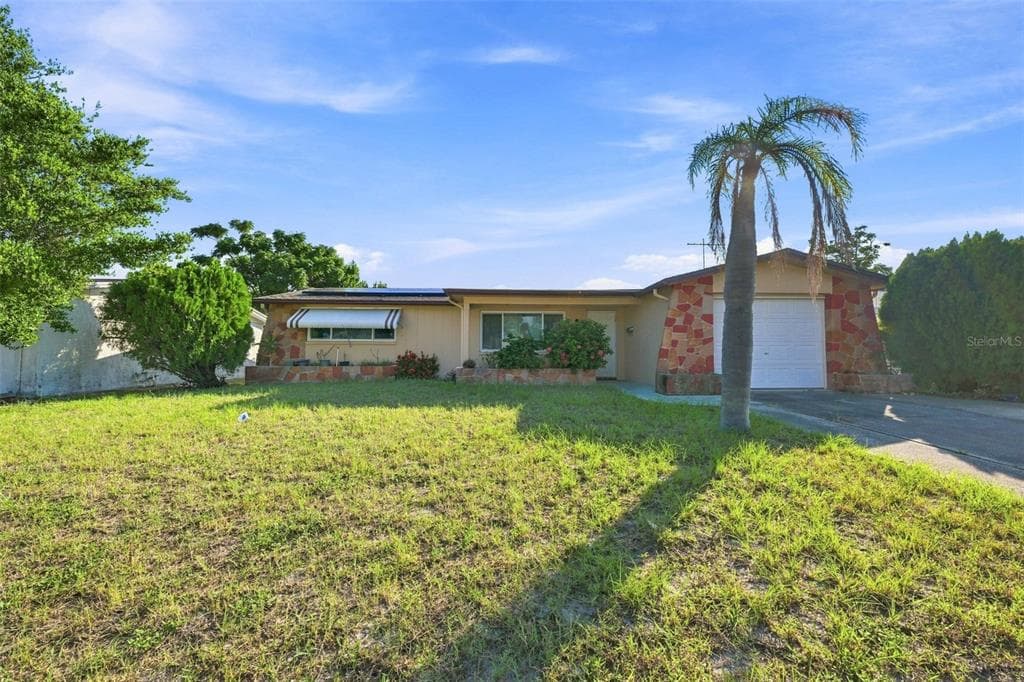 5220 SCHOOL ROAD NEW PORT RICHEY, FL 34653