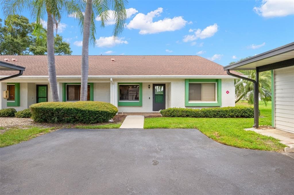 2502 ROYAL PINES CIRCLE UNIT 5C CLEARWATER, FL 33763