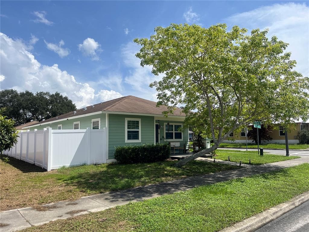 1165 N FLORENCE AVENUE LAKELAND, FL 33805