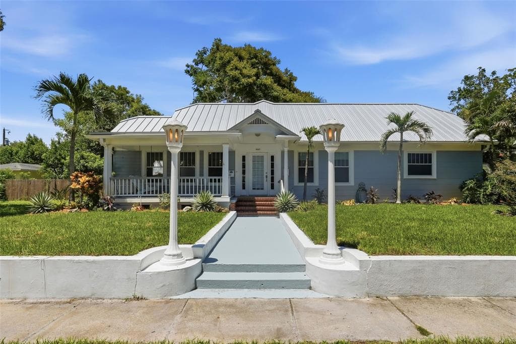 4227 2ND AVENUE N ST PETERSBURG, FL 33713