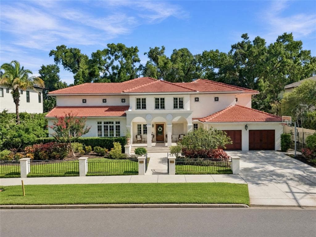 4537 W SWANN AVENUE TAMPA, FL 33609
